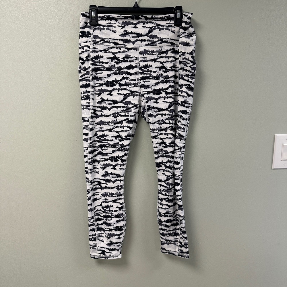 Fabletics PureLuxe High Waisted 7/8 Leggings XL Black White Abstract Pockets